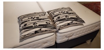 Sierkussen Moltex Meadow 50x50 wit